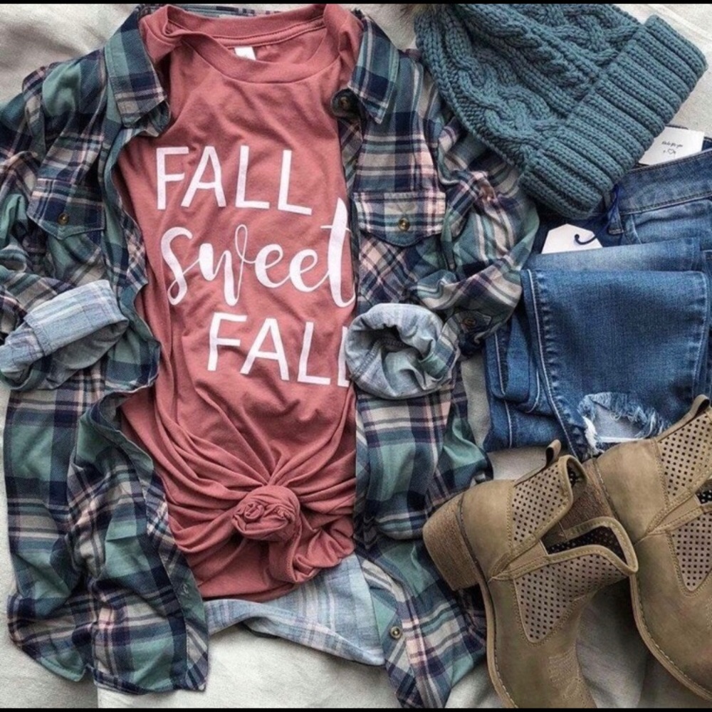 💥Just in💥 🍂🍁Fall Sweet Fall Graphic Tee🍂